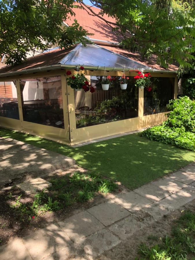 A-Bb-Lak Apartment Hajduszoboszlo Luaran gambar